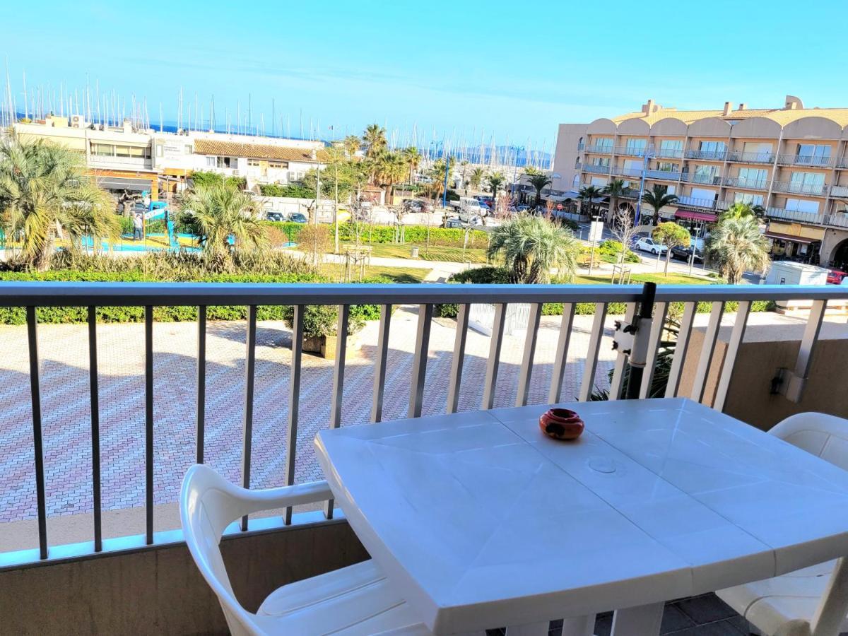 Ferienwohnung Studio Port D' Hyeres Vue Mer Et Sur Les Iles D'Or Exterior foto